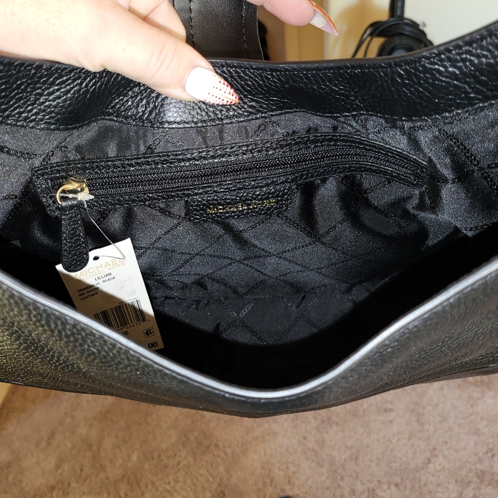 Ladies Michael Kors purse - Picture 8 of 9